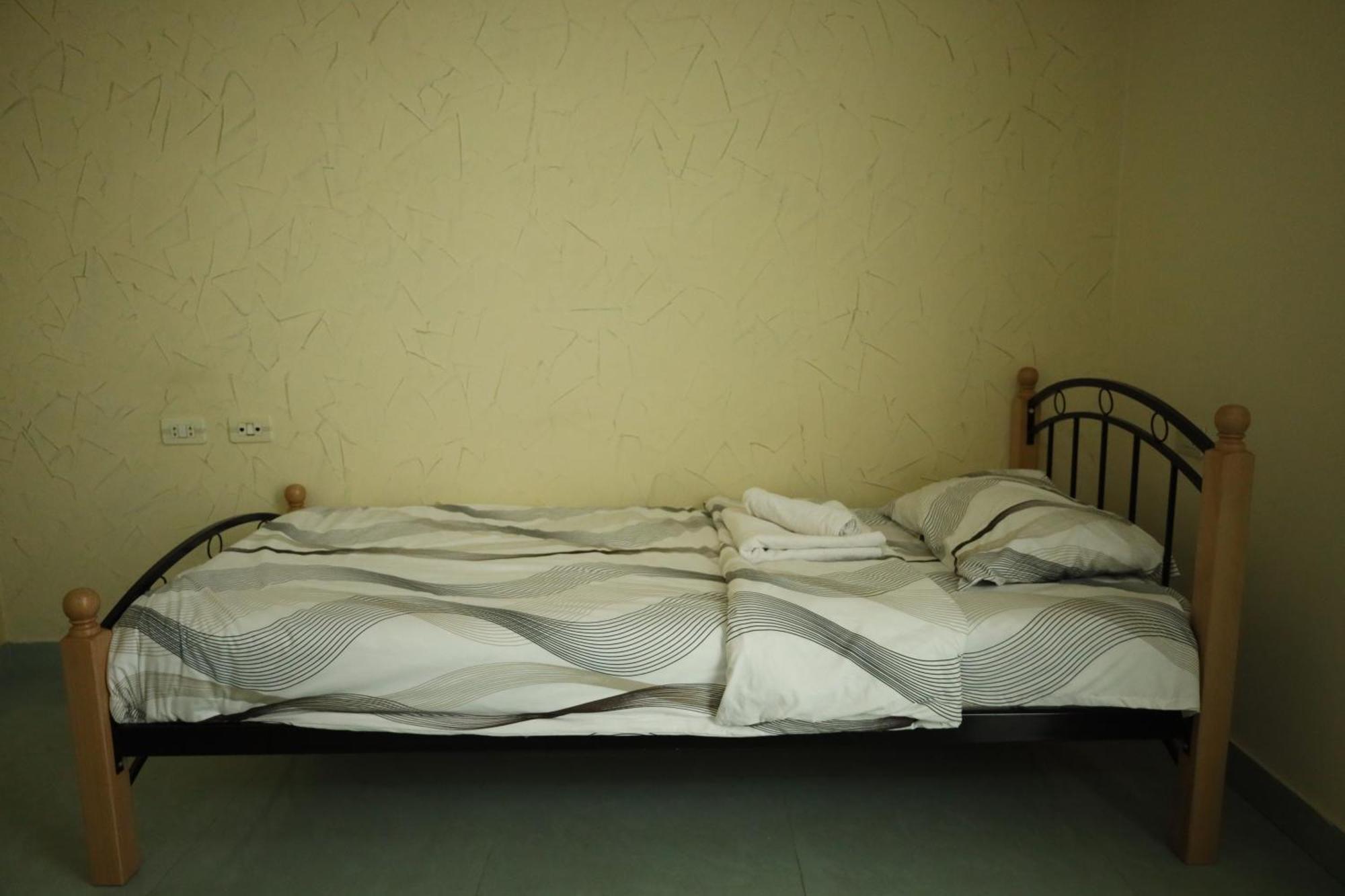 Art Hotel Erevan Esterno foto